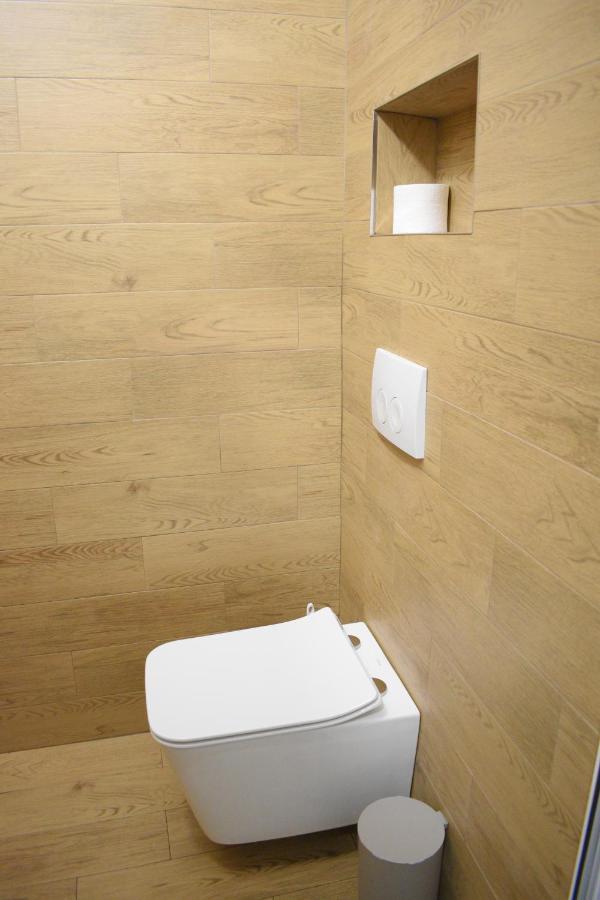 Feels Like Home Studio Apartments - Flh Albania 地拉那 外观 照片