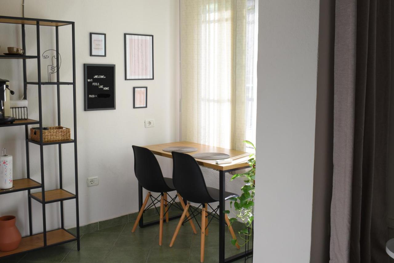 Feels Like Home Studio Apartments - Flh Albania 地拉那 外观 照片