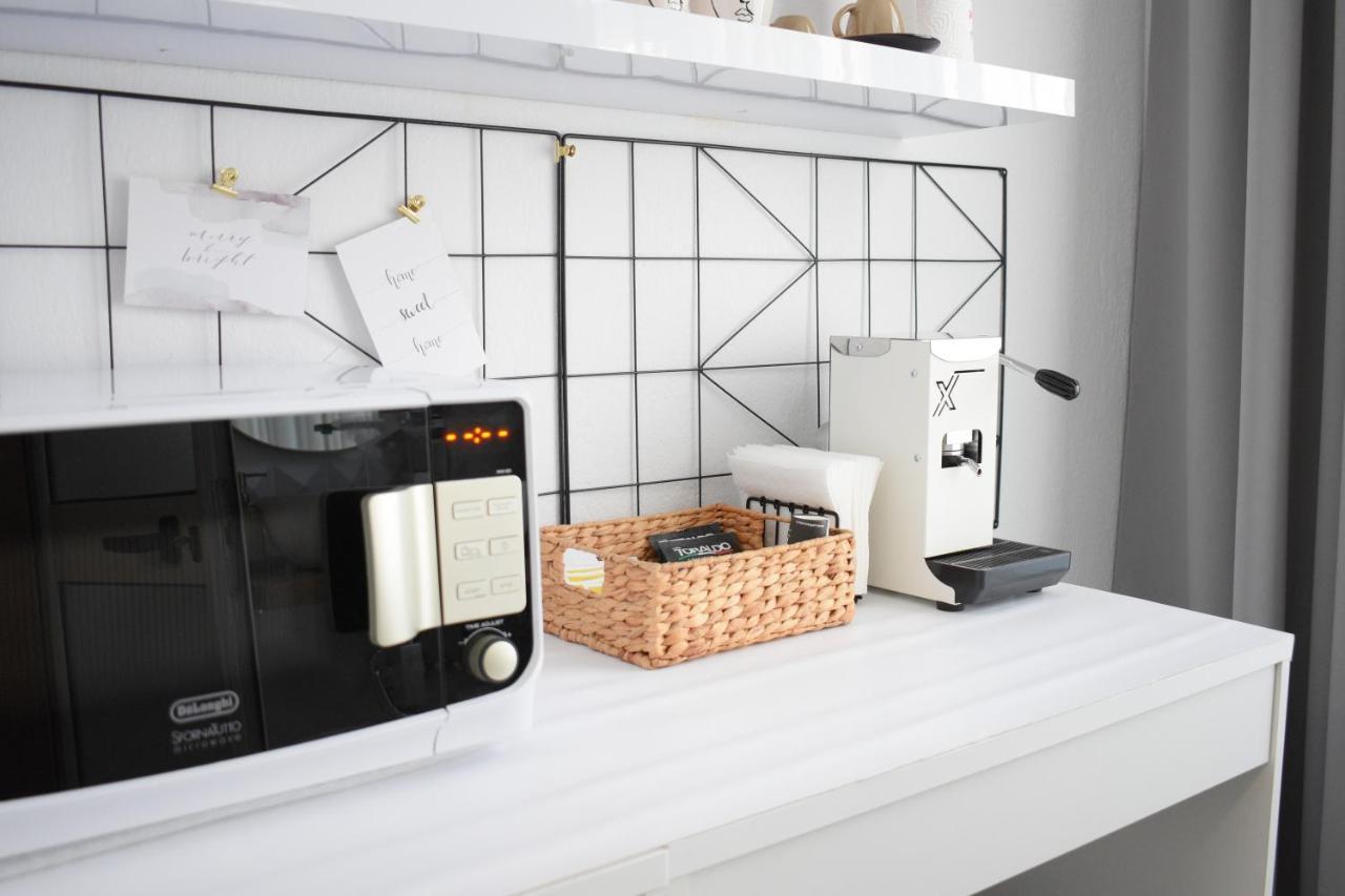 Feels Like Home Studio Apartments - Flh Albania 地拉那 外观 照片